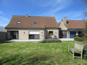 Sun kissed Villa in Diksmuide with Garden Terrace Sauna